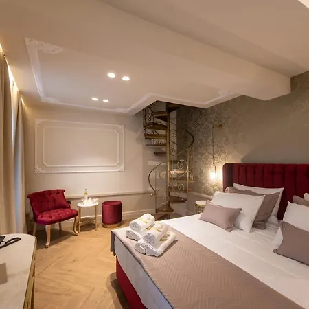 Capolavoro Hotel 4*